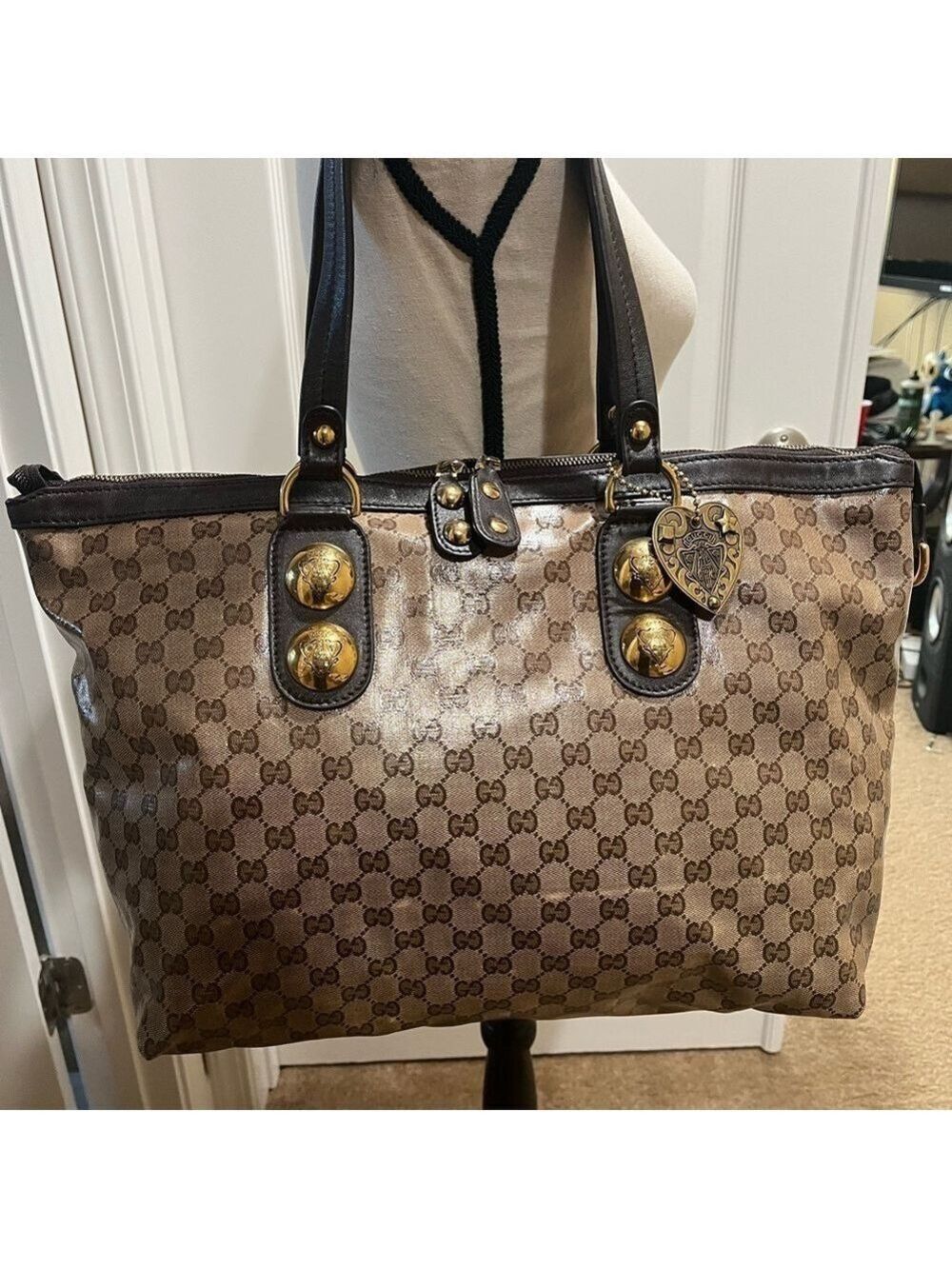 GUCCI CRYSTAL MONOGRAM ZIPPERED TOTE - Picture 14 of 15